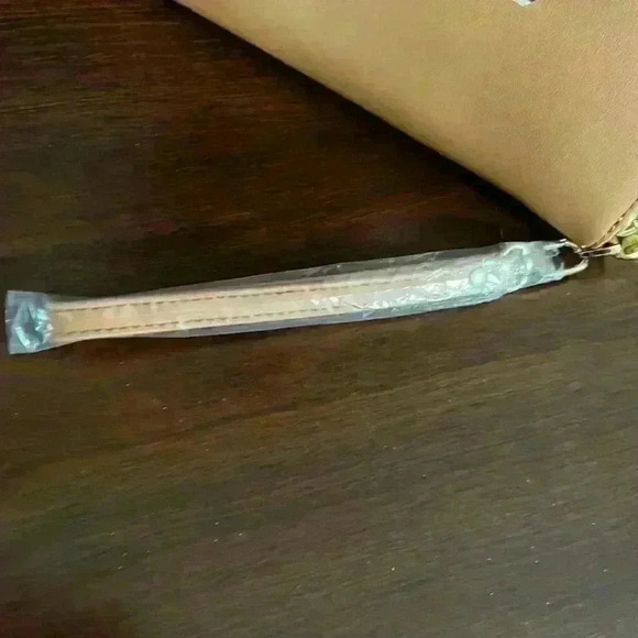 Brand new Mark and Graham wallet - Picture 4 of 9